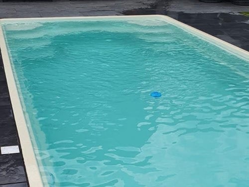 One Piece Fibreglass Pool KING