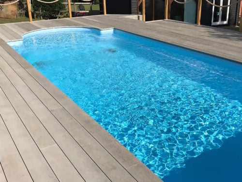 One Piece Fibreglass Traditional Pool Roman Stairs